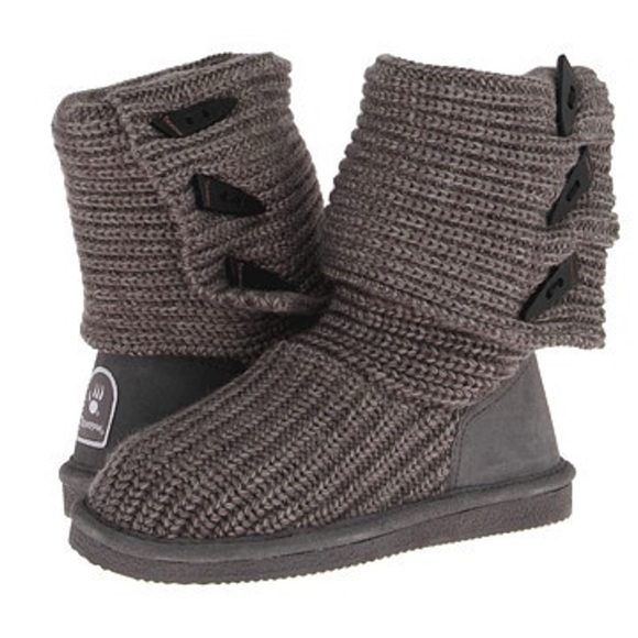 BearPaw Shoes - Women’s BearPaw Sweater Knit boots sz 7